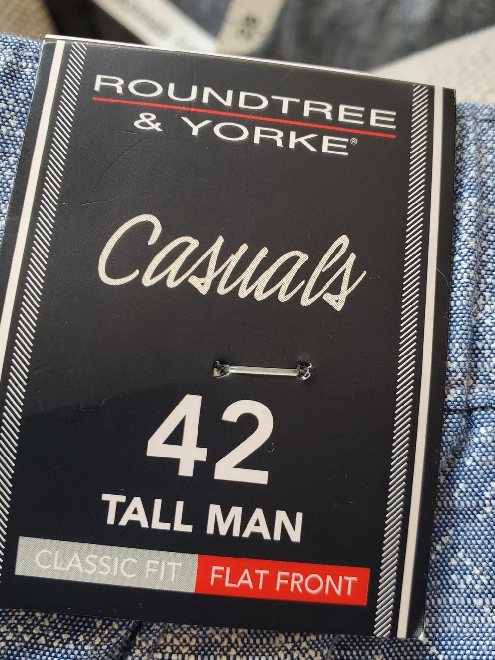 Roundtree & Yorke Blue Textured Palm-Print Flat Front Men's Shorts. Size 42